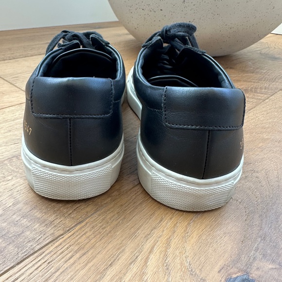 Common Projects Achilles low top sneaker. Black leather with white sole, Size 37 - Picture 6 of 10